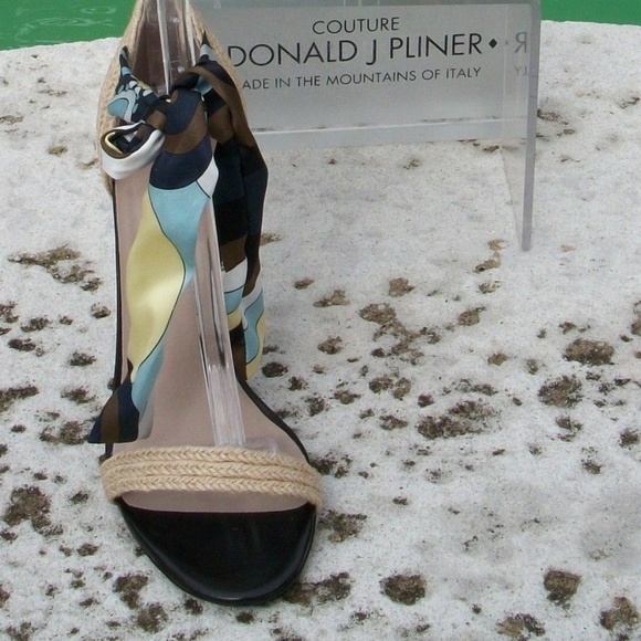Donald Pliner Neutral Black Multi Couture Silk Fabric Ankle Tie Shoe $315 NWT - Picture 4 of 6